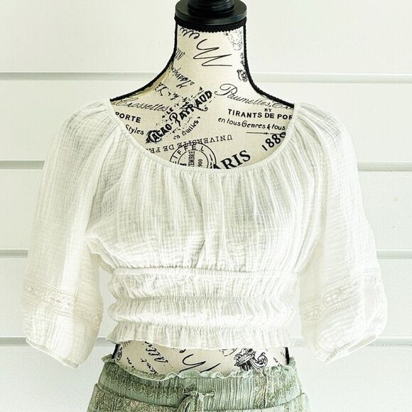 Altar'd State Women's Lot of 2 Pieces Crop Puff Sleeve Blouse & Flowy Shorts S/M - Picture 4 of 11